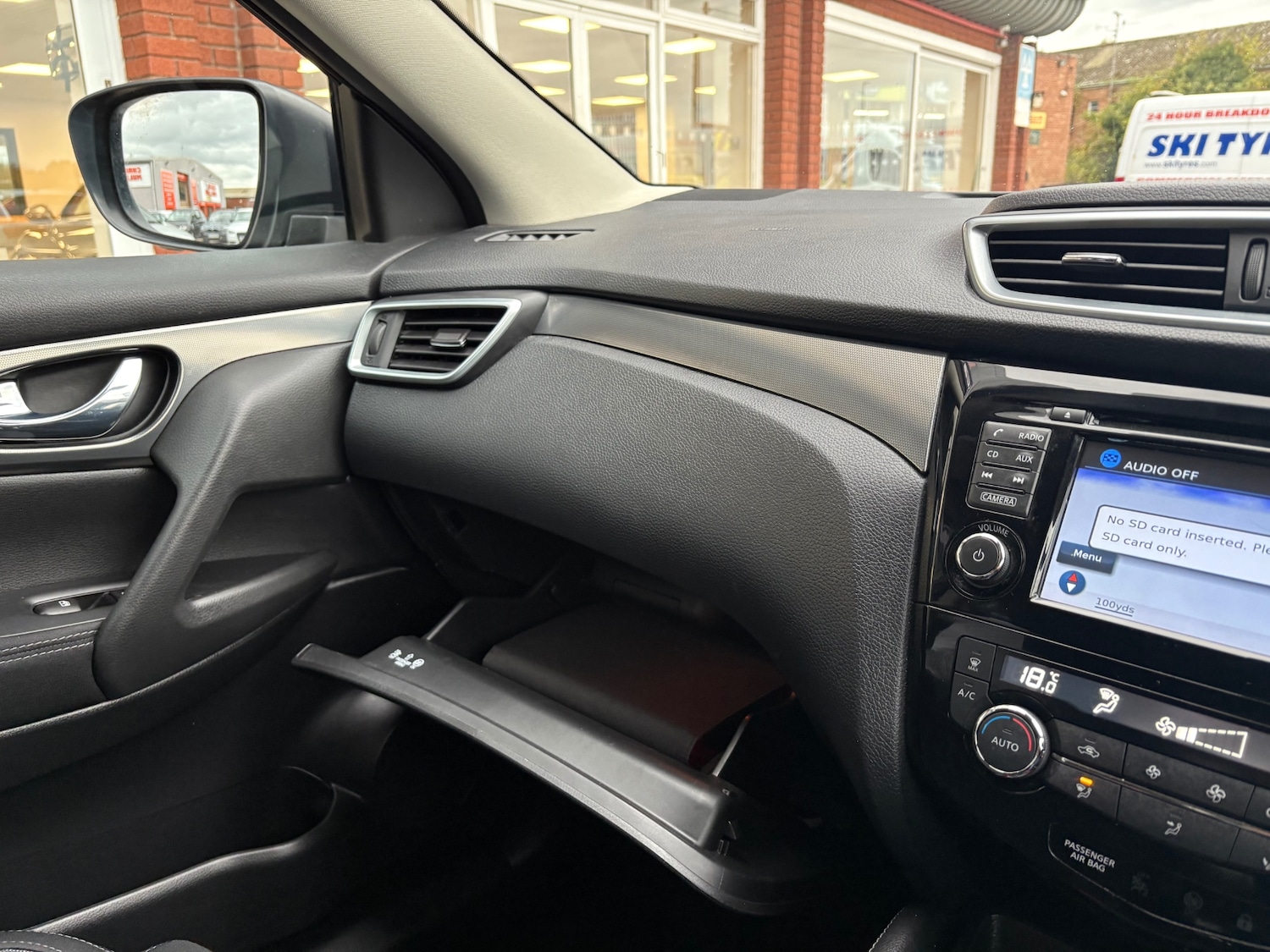 Used Nissan Qashqai 2018 for sale - 76288351: Photo 17