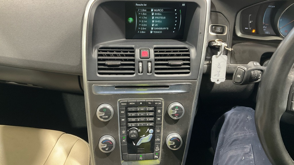 Used Volvo XC60 2016 for sale - 78132487: Photo 8