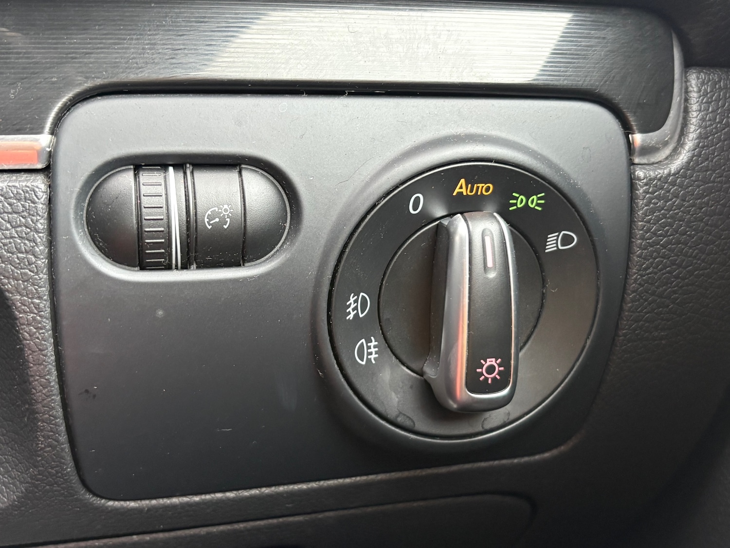 Used Volkswagen Golf 2010 for sale - 72378461: Photo 18