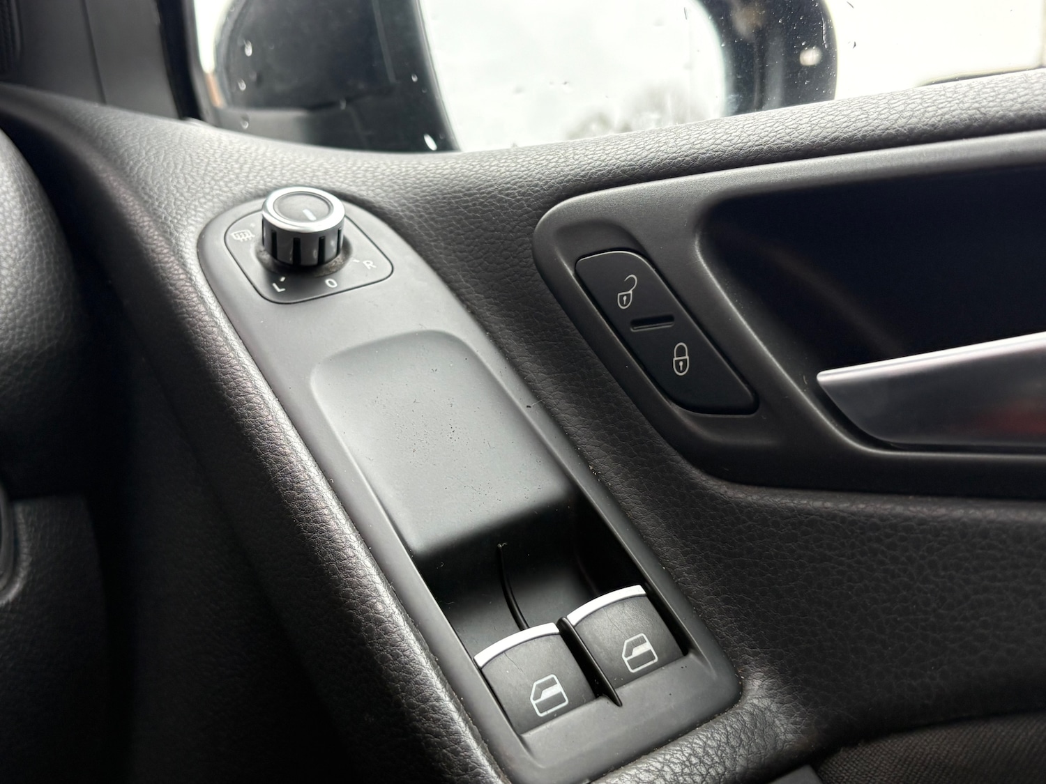 Used Volkswagen Golf 2010 for sale - 72378461: Photo 23