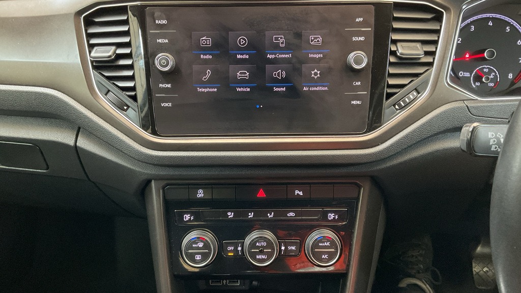 Used Volkswagen T-Roc 2019 for sale - 77326402: Photo 4