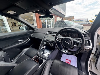 Used Jaguar E-Pace 2018 for sale - 79307736: Photo