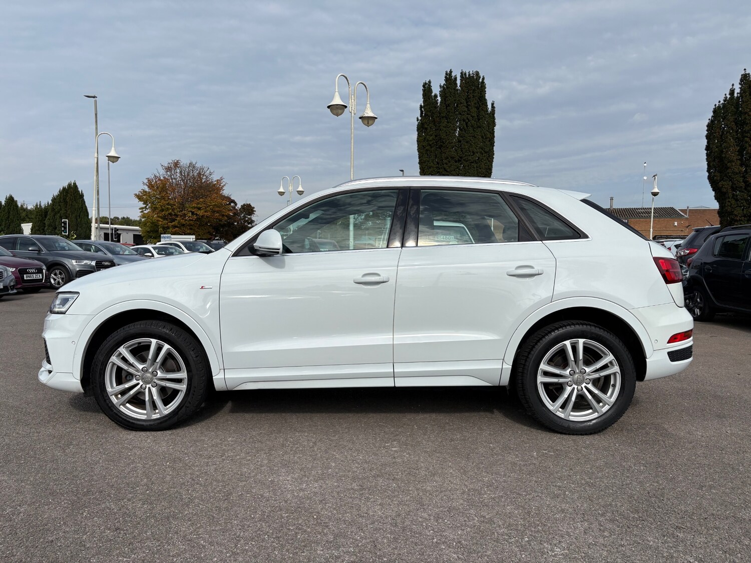 Used Audi Q3 2017 for sale - 76065376: Photo 17