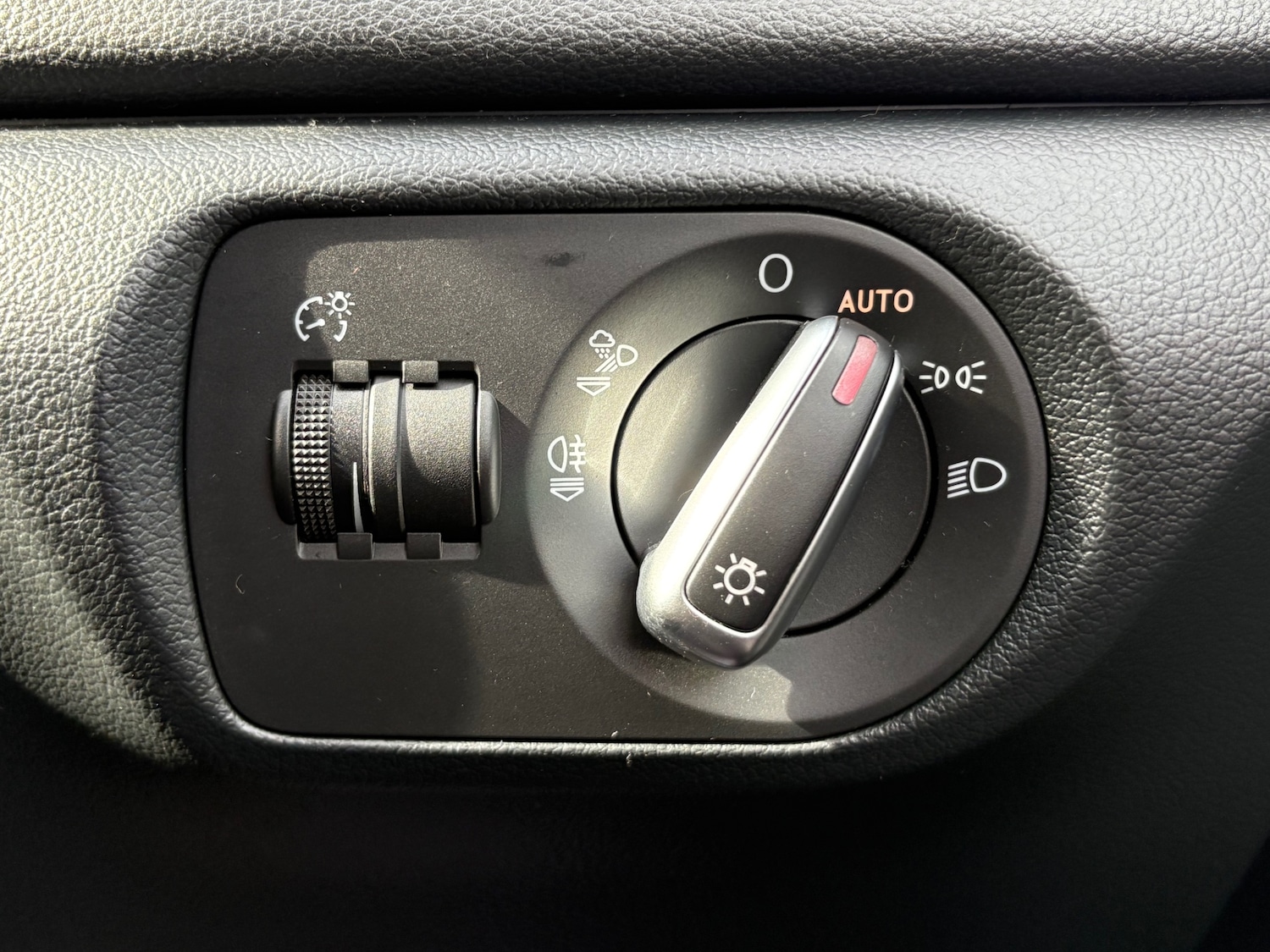 Used Audi Q3 2017 for sale - 76065376: Photo 30