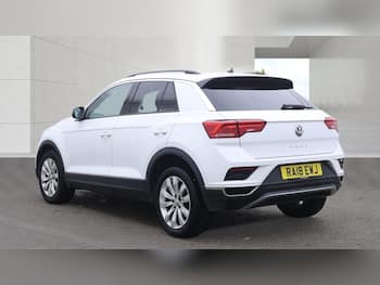 Used Volkswagen T-Roc 2018 for sale - 79732147: Photo