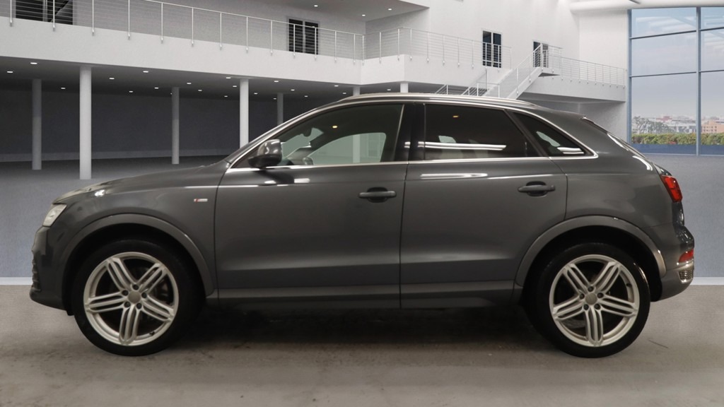 Used Audi Q3 2016 for sale - 76611330: Photo 2