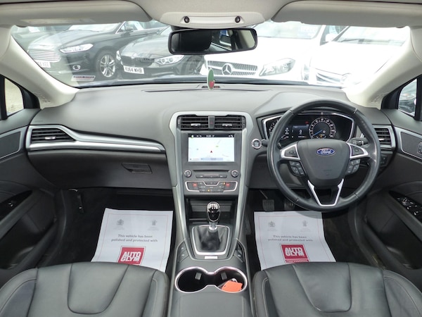 Used Ford Mondeo 2018 for sale - 68787373: Photo 4