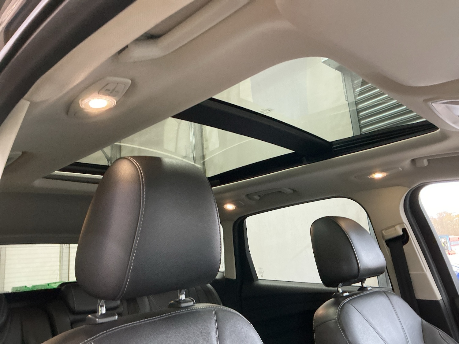 Used Ford Kuga 2016 for sale - 78078349: Photo 3