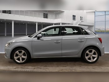 Used Audi A1 2017 for sale - 77760661: Photo