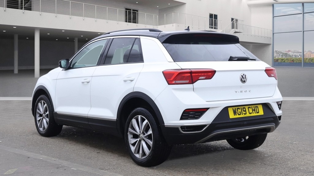Used Volkswagen T-Roc 2019 for sale - 76709679: Photo 2