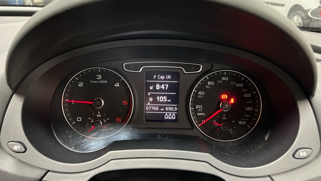 Used Audi Q3 2014 for sale - 76319391: Photo 9