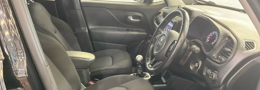 Used Jeep Renegade 2020 for sale - 77832796: Photo 8