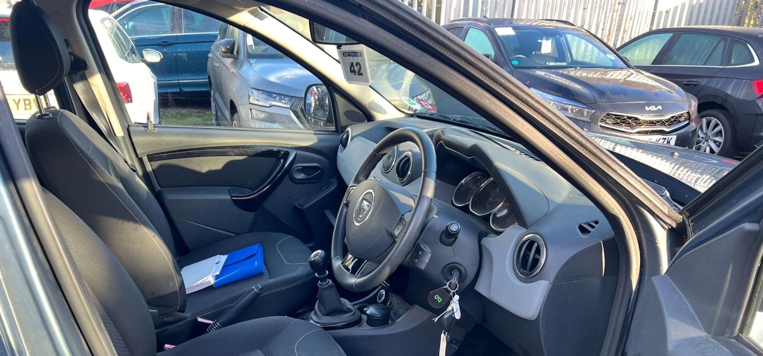 Used Dacia Duster 2014 for sale - 76860105: Photo 3