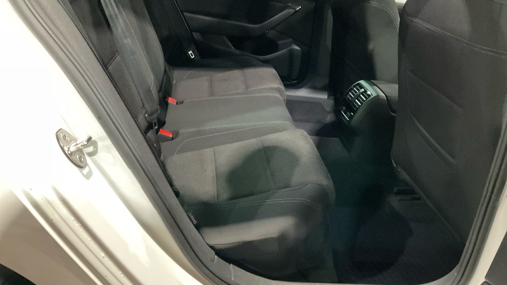 Used Volkswagen Passat 2018 for sale - 77381315: Photo 10