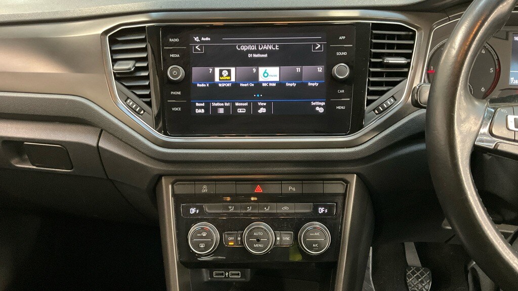 Used Volkswagen T-Roc 2019 for sale - 77746303: Photo 8