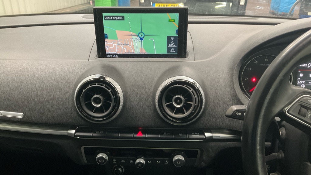 Used Audi A3 2016 for sale - 76764073: Photo 3