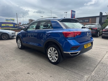 Used Volkswagen T-Roc 2018 for sale - 78992903: Photo