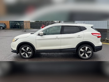 Used Nissan Qashqai 2017 for sale - 76834707: Photo