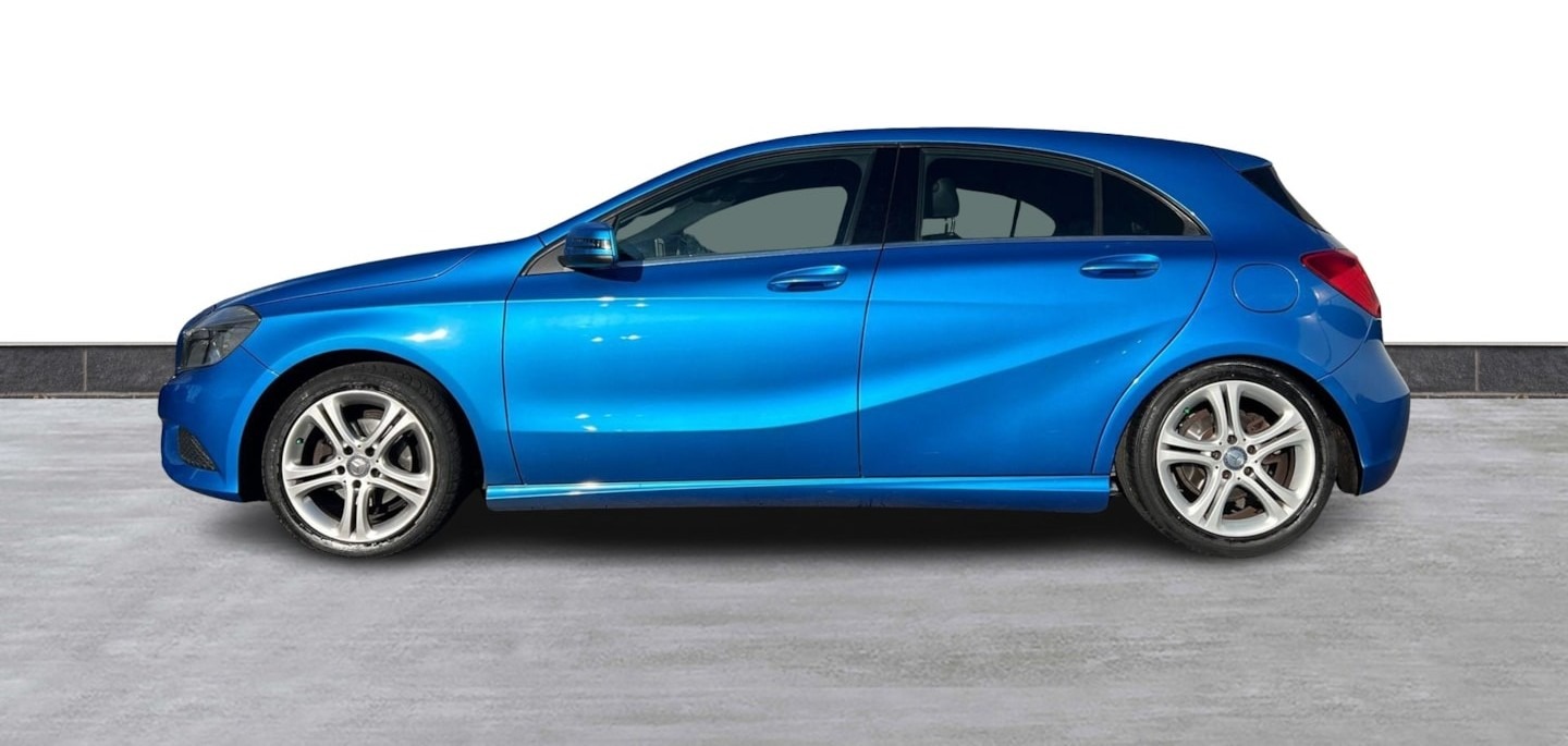 Used Mercedes-Benz A-Class 2015 for sale - 76652835: Photo 2