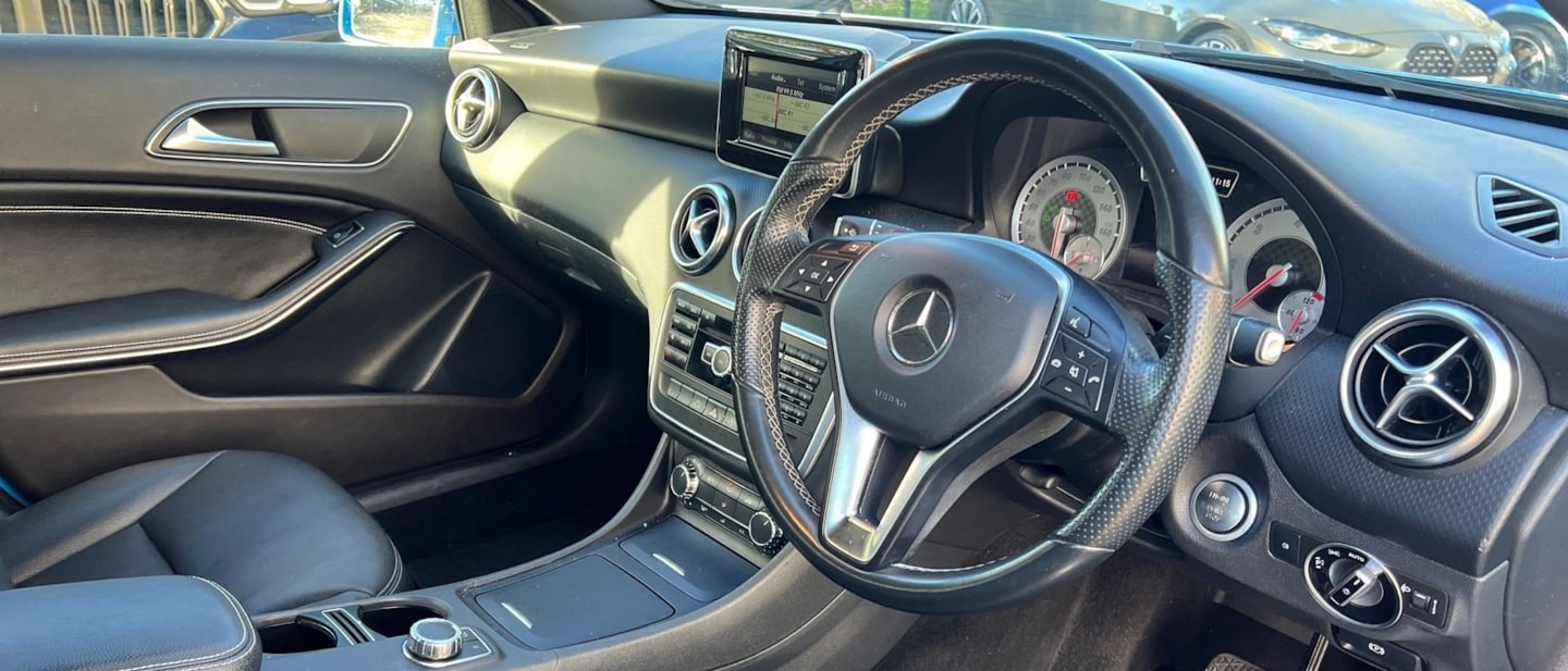 Used Mercedes-Benz A-Class 2015 for sale - 76652835: Photo 3