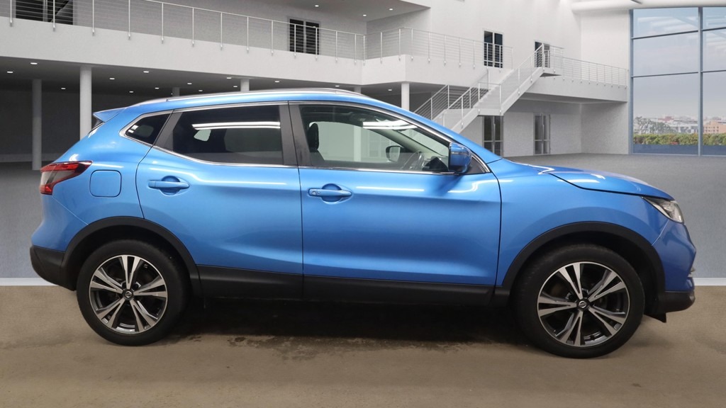 Used Nissan Qashqai 2017 for sale - 77061773: Photo 5