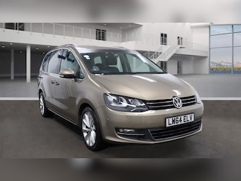 2025 (64) - 2.0 TSI SEL 5dr DSG ++ PANROOF / NAV / LEATHER / CAMERA / ULEZ ++