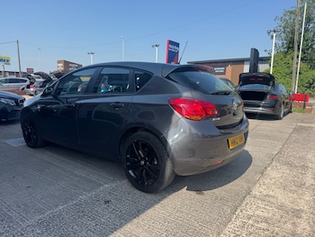 Used Vauxhall Astra 2012 for sale - 78984016: Photo