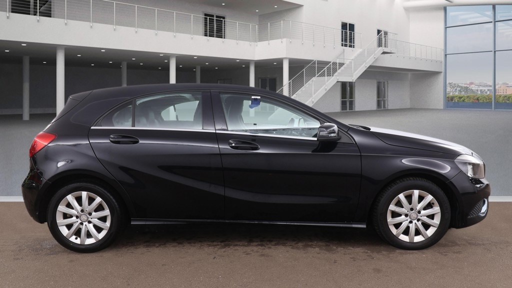 Used Mercedes-Benz A-Class 2014 for sale - 77640420: Photo 7