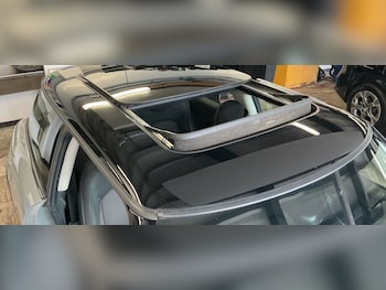 Used MINI Hatch 2019 for sale - 79252562: Photo