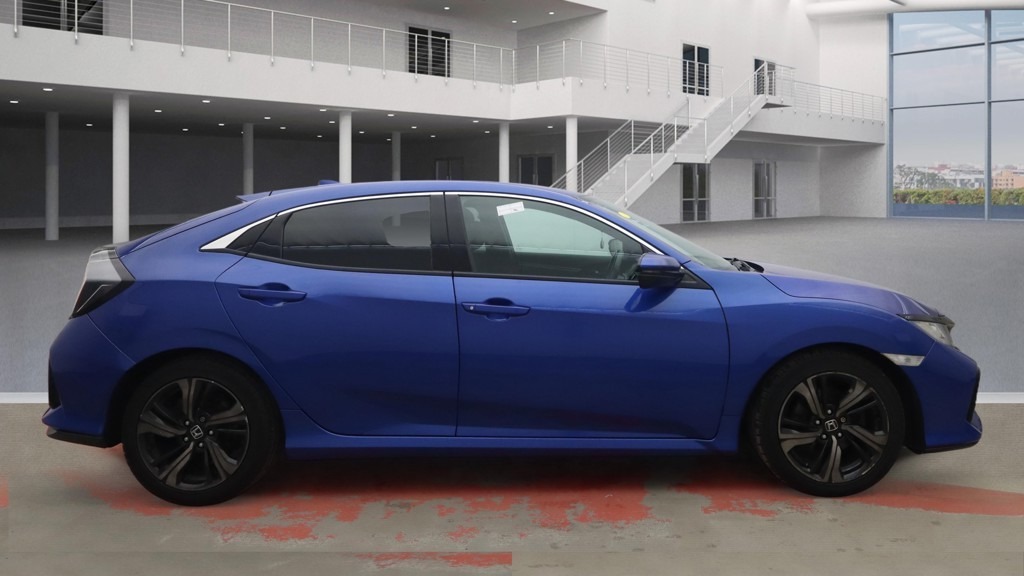 Used Honda Civic 2018 for sale - 76906021: Photo 1