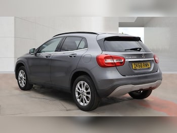 Used Mercedes-Benz GLA 2018 for sale - 79194865: Photo