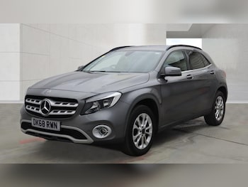 Used Mercedes-Benz GLA 2018 for sale - 79194865: Photo