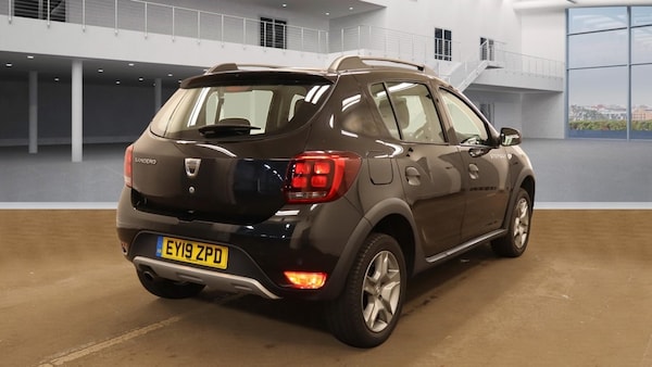 Used Dacia Sandero Stepway 2019 for sale - 75683607: Photo 4