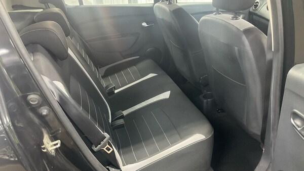 Used Dacia Sandero Stepway 2019 for sale - 75683607: Photo 9