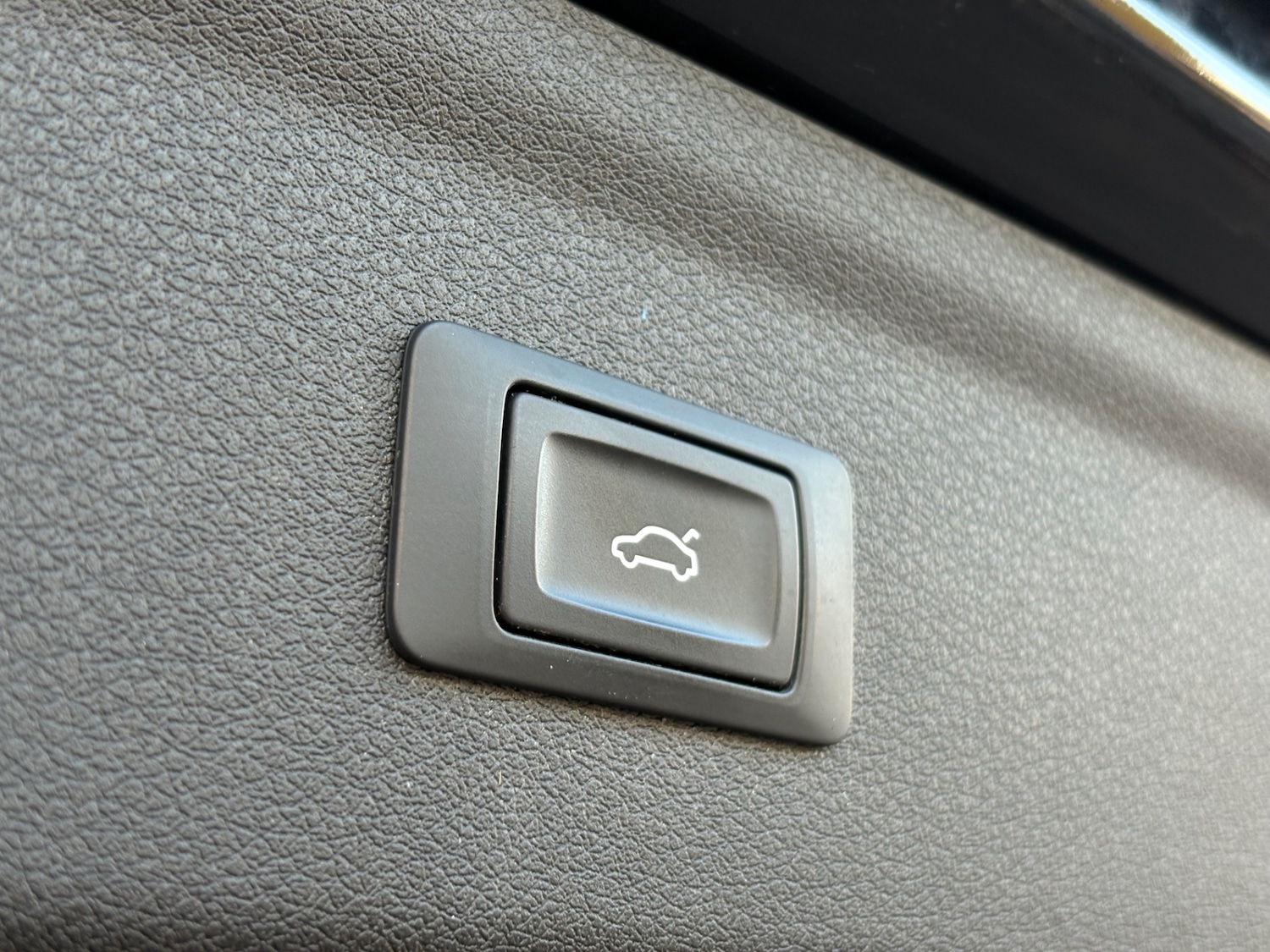 Used Audi Q3 2015 for sale - 76222072: Photo 30