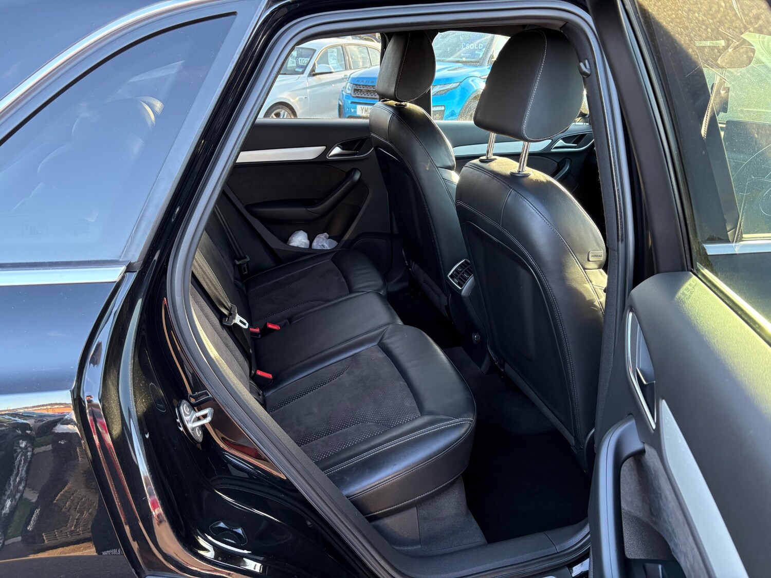 Used Audi Q3 2015 for sale - 76222072: Photo 6