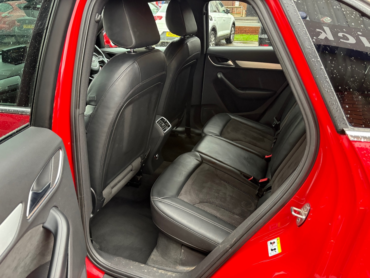 Used Audi Q3 2015 for sale - 76436581: Photo 10