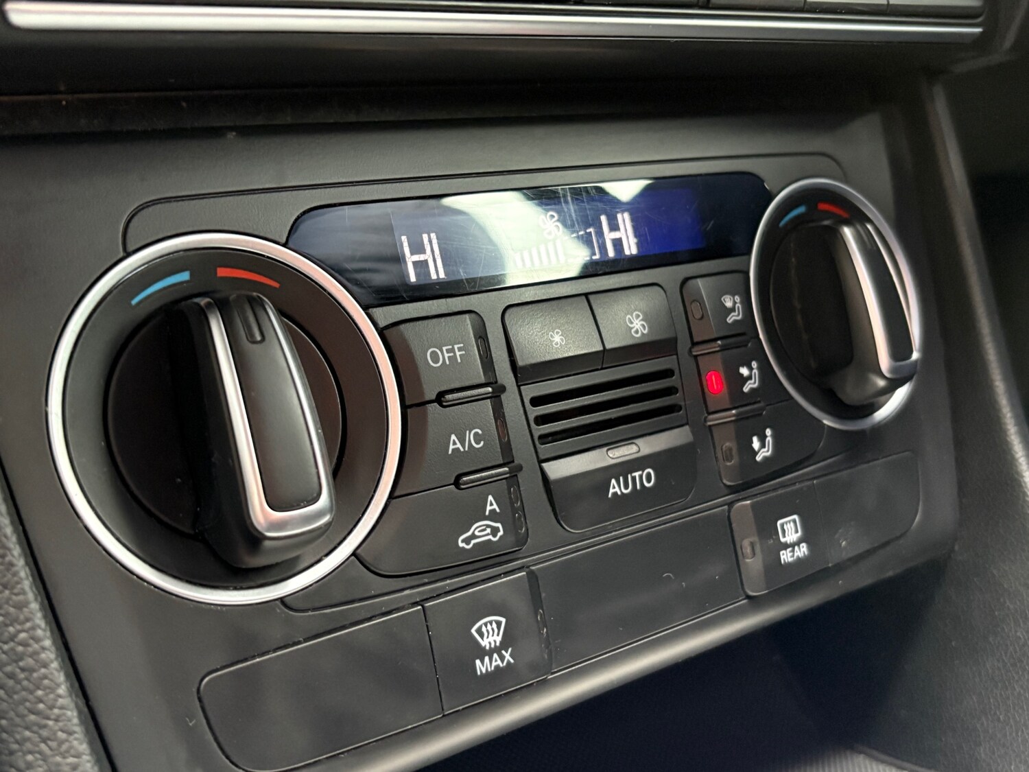 Used Audi Q3 2015 for sale - 76436581: Photo 20