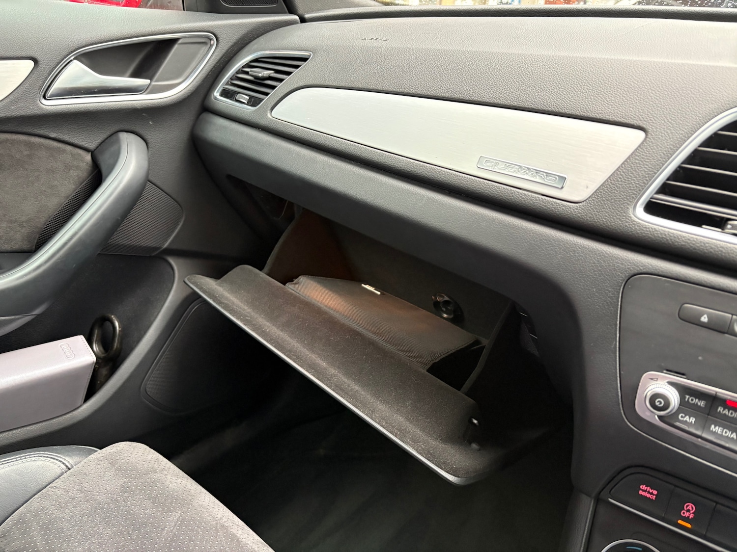 Used Audi Q3 2015 for sale - 76436581: Photo 25