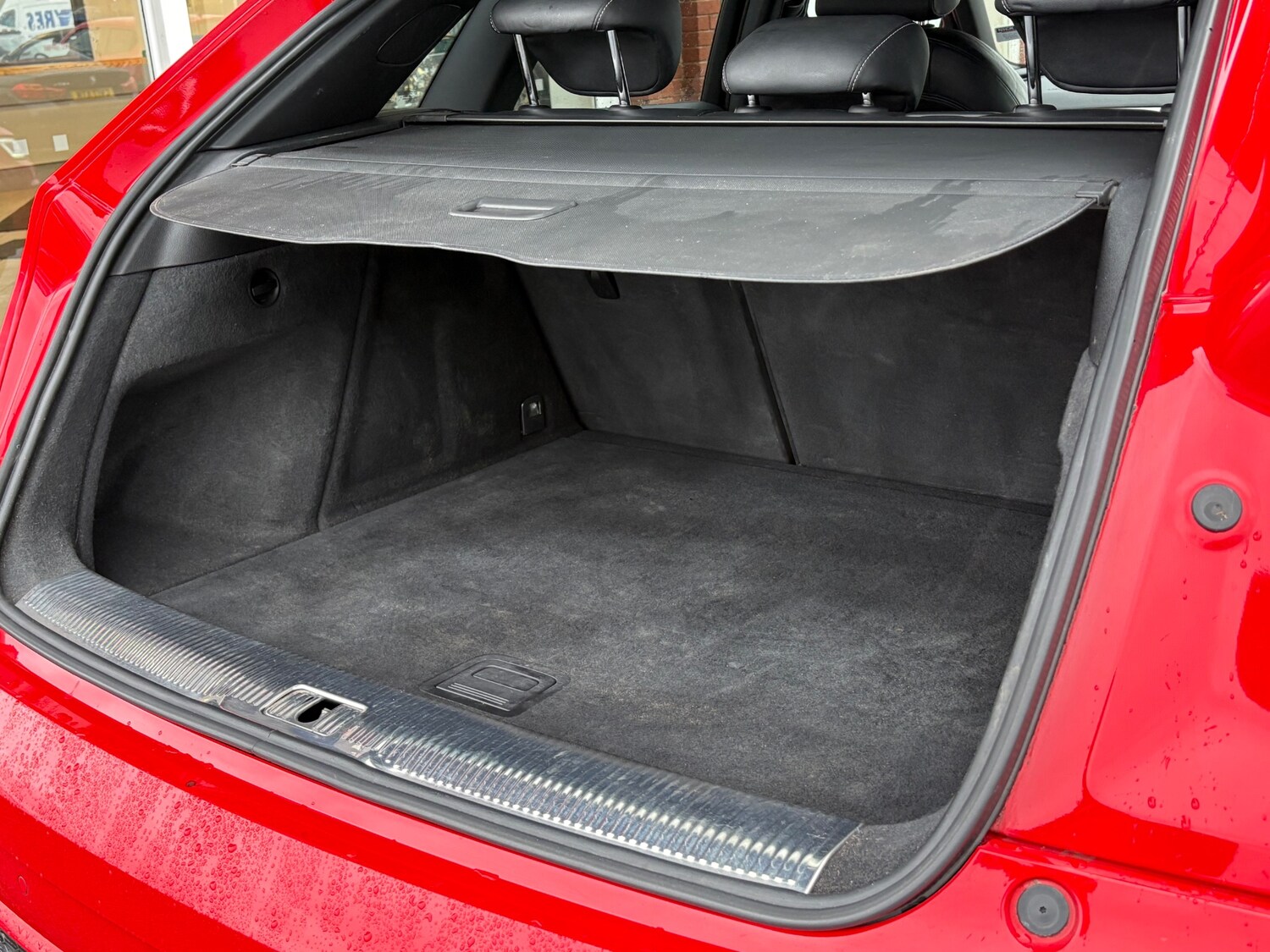 Used Audi Q3 2015 for sale - 76436581: Photo 28