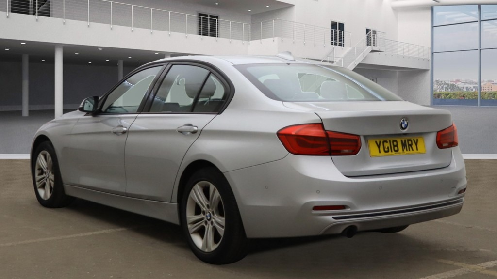 Used BMW 3 Series 2018 for sale - 76312489: Photo 2