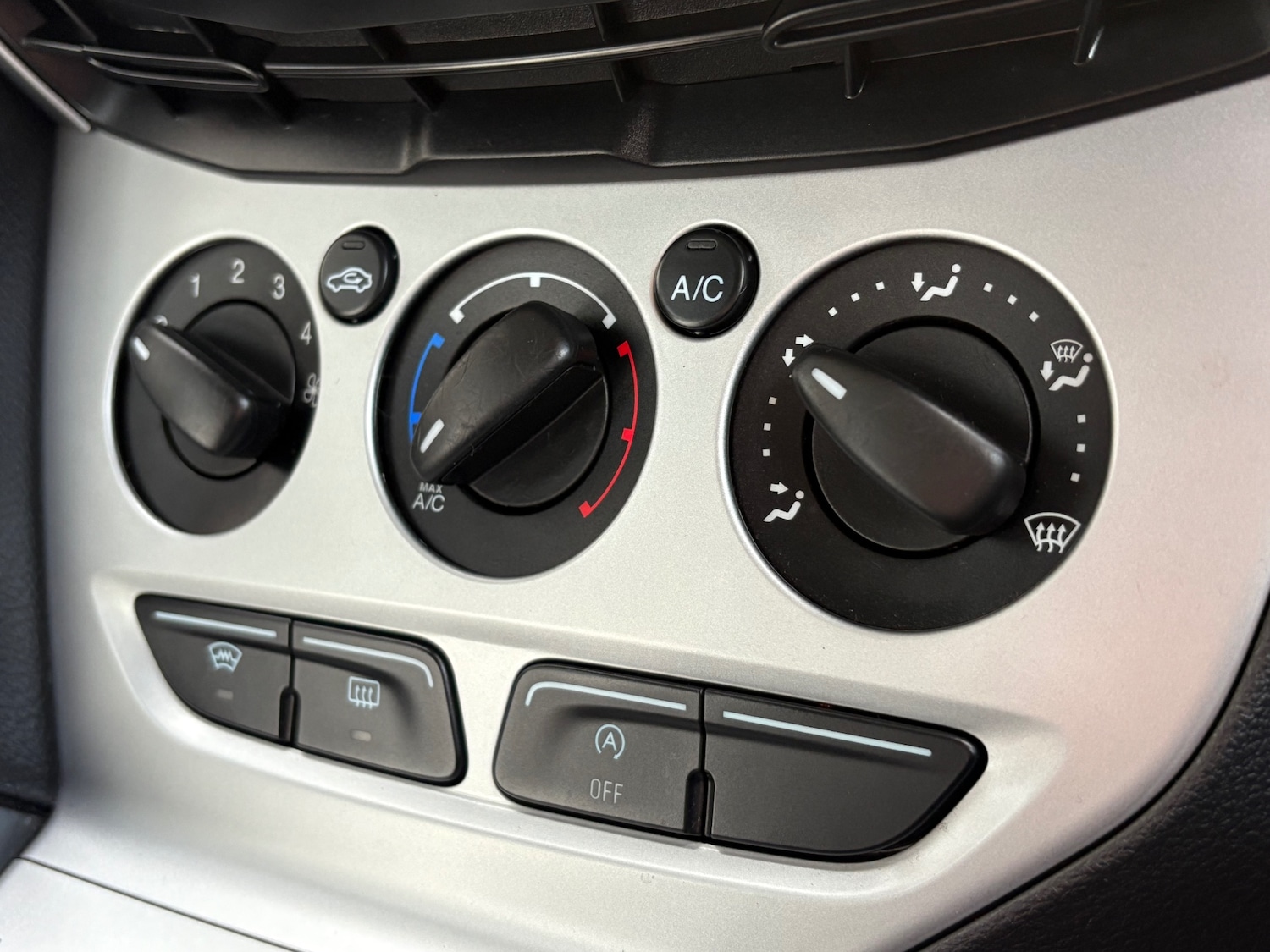 Used Ford Focus 2012 for sale - 76494118: Photo 16