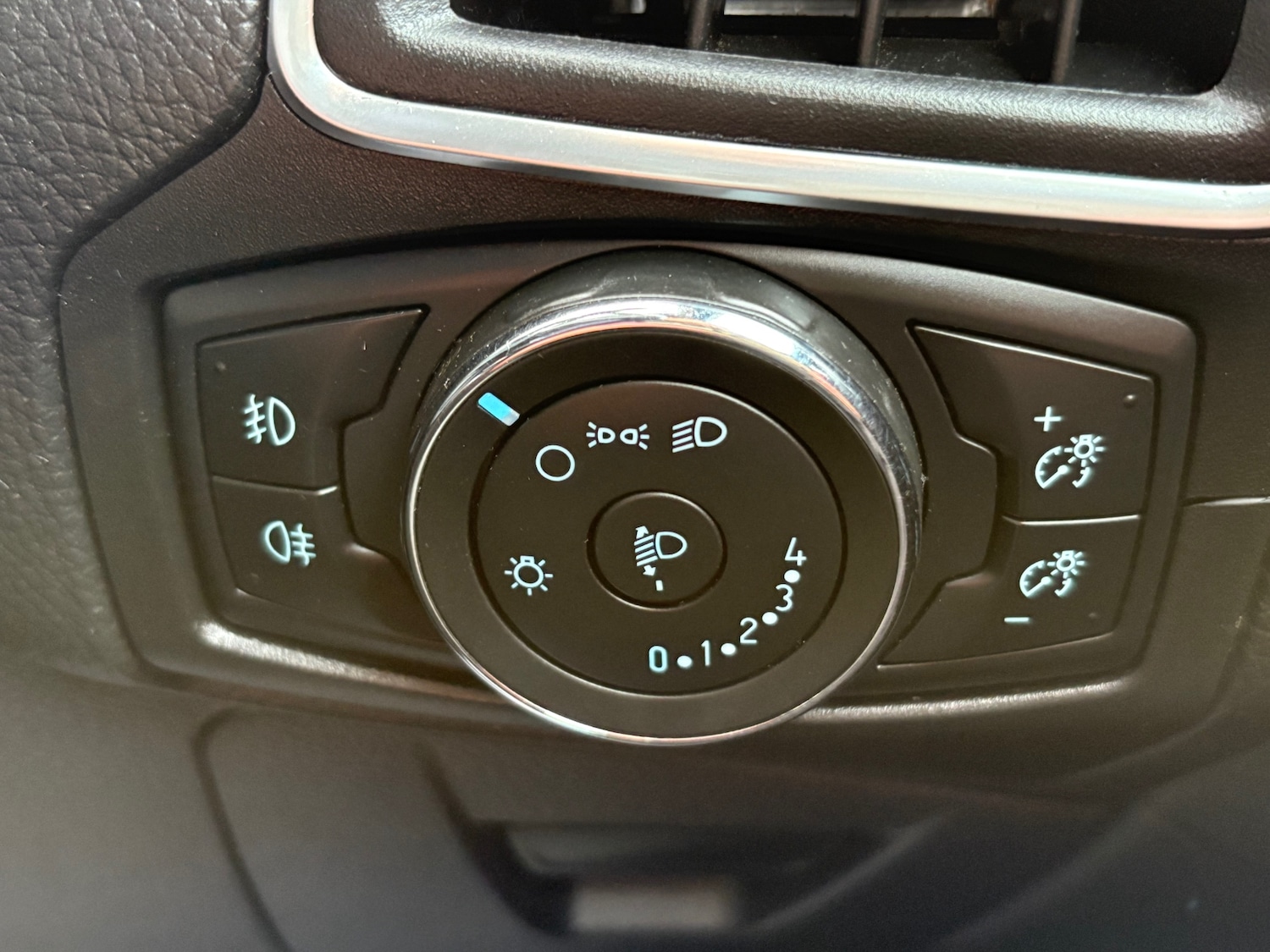 Used Ford Focus 2012 for sale - 76494118: Photo 20