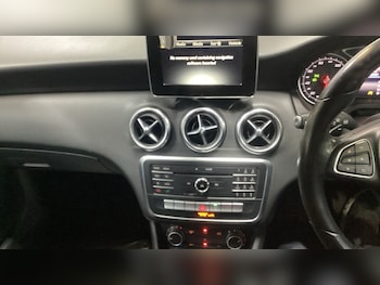 Used Mercedes-Benz A-Class 2017 for sale - 77998301: Photo