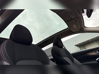 Used Nissan Qashqai 2018 for sale - 76478102: Photo