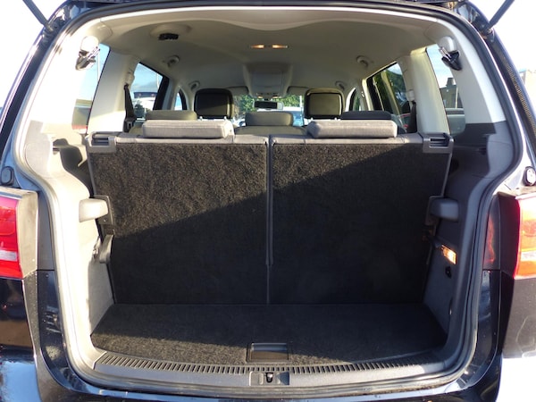 Used Volkswagen Touran 2014 for sale - 68951278: Photo 15