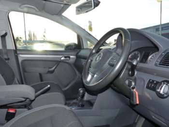 Used Volkswagen Touran 2014 for sale - 68951278: Photo
