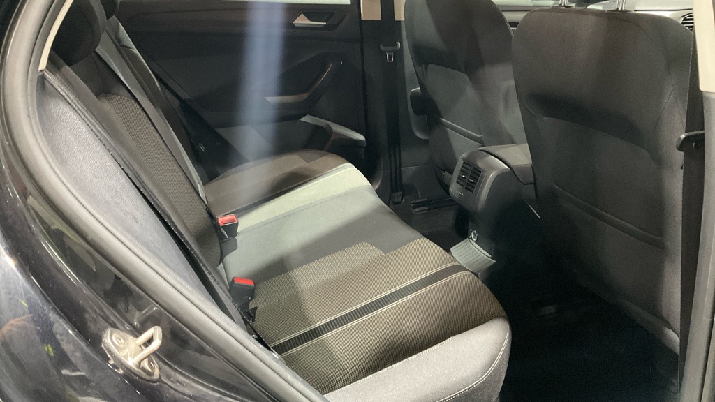 Used Volkswagen T-Roc 2019 for sale - 76625680: Photo 10