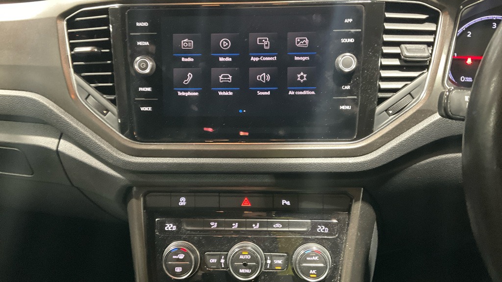 Used Volkswagen T-Roc 2019 for sale - 76625680: Photo 3