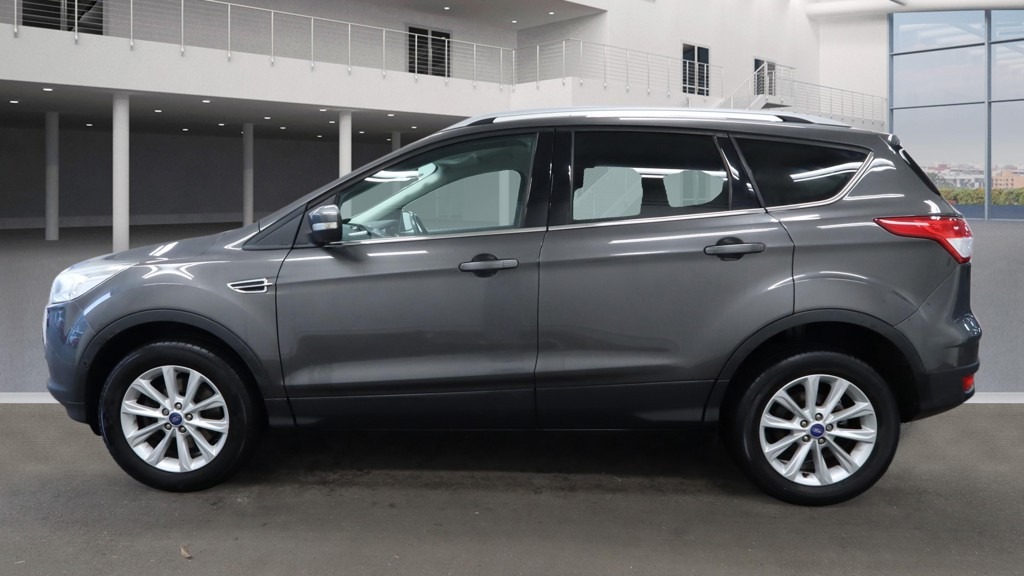Used Ford Kuga 2015 for sale - 77562890: Photo 2